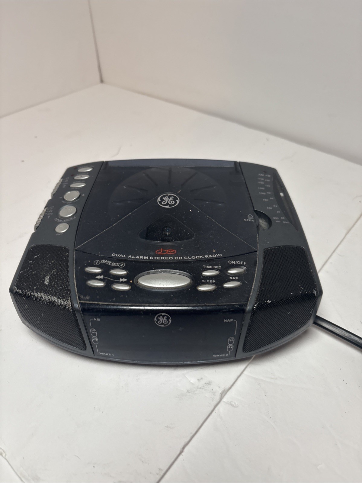 GE Digital Dual Alarm Stereo/CD Clock Radio 7-4897A - TESTED