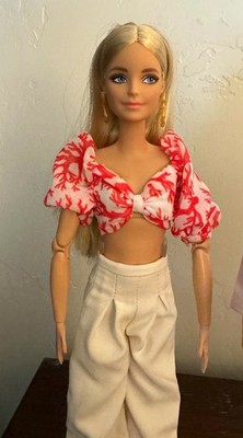 Mattel @Barbiestyle Resort Barbie only with outfit