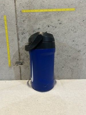 Nike Hyperfuel Chug Jug 64oz Insulated Water Bottle Handle Swoosh