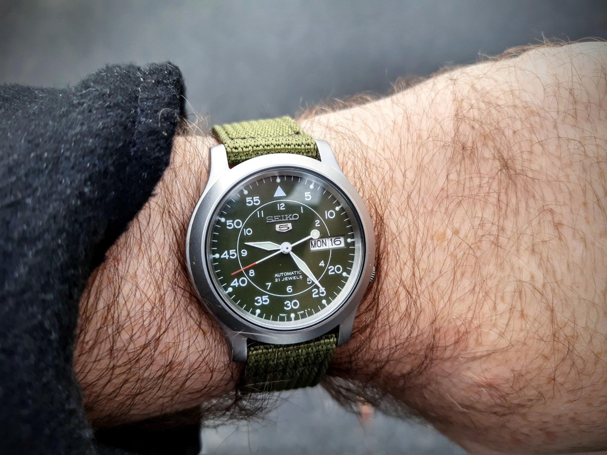 Seiko 5 SNK805K2 Automatic Green Nylon Military Style Analog Men's