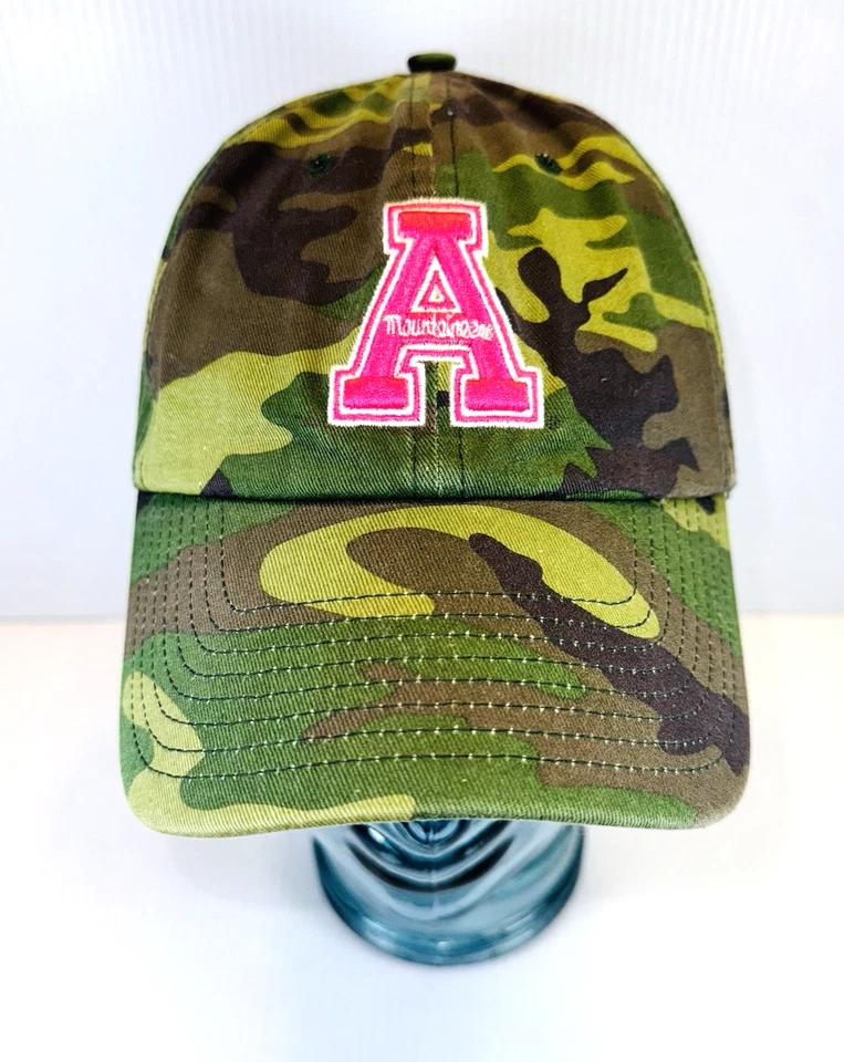 Sombrero camuflado ajustable para mujer marca Appalachian St Mountaineers 47' con logotipo rosa Foto 2 de 4