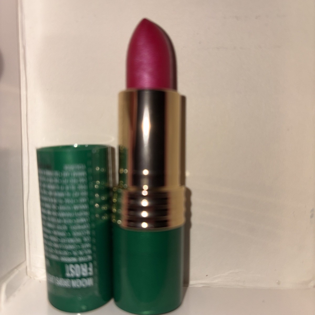 口紅 Lchan New Revlon Moon Drops Frost Lipstick 570 China Glaze Red
