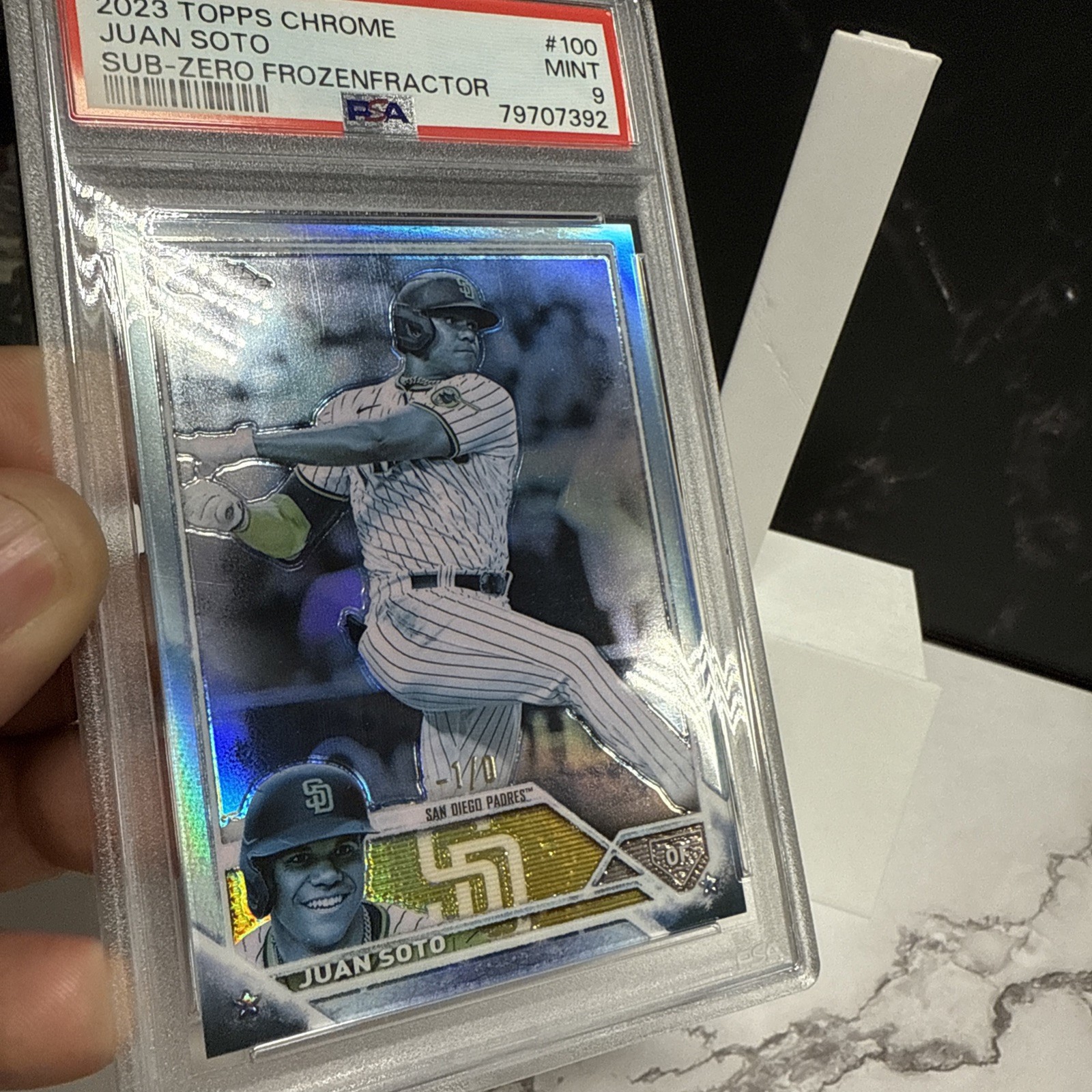 2023 Topps Chrome Sub-Zero Frozenfractor Juan Soto #100 -1/0 PSA MT 9 1/1 First view 4