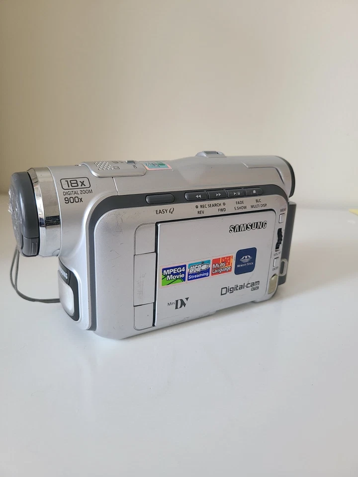 Samsung SCD103 Digital Video Camcorder 18X Digital Zoom ( Untested / No Charger) - Image 2 of 4