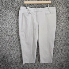 Chicos Pants Womens 2.5 US 14 Beige Fabulously Slimming Capri Pockets Casual