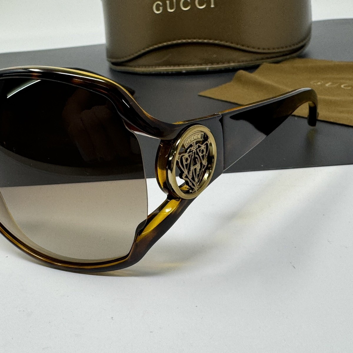 GUCCIサングラス　クラシックデザイン GUCCI Sunglasses Butterfly Tortoise shell GG 3061/S Italy
