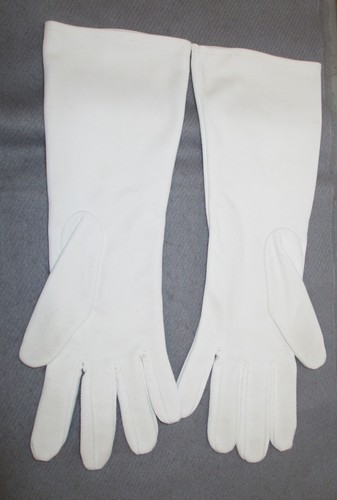 VTG LADIES GLOVES, 3 PAIR, WHITE, BEIGE, BLACK, CLEAN & NICE, SIZES 6 1/2-7 1/2 - Picture 5 of 23