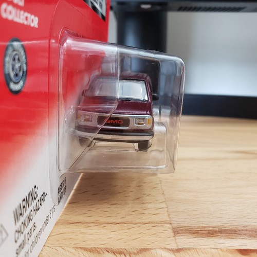 Johnny Lightning 2000 GMC 2500 Van JL Collection Diecast 1:64 Burgundy - Picture 6 of 9