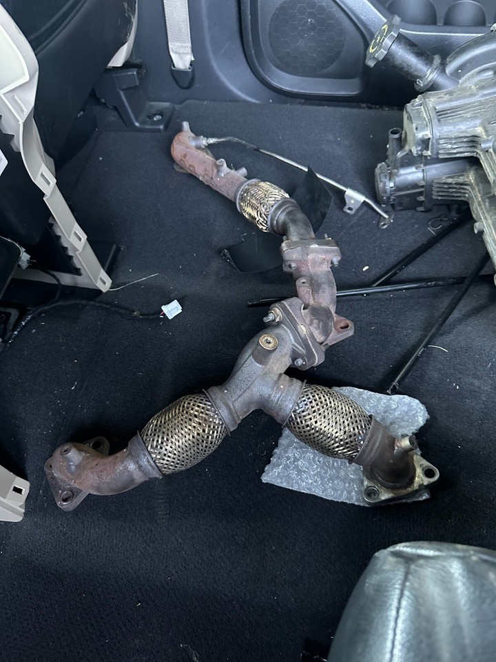 1619 Nissan Titan XD 5.0L CUMMINS OEM EXHAUST CROSSOVER PIPE MANIFOLD