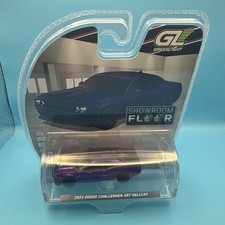 Greenlight Showroom Floor Series 7 2023 Purple Dodge Challenger Hellcat 1:64