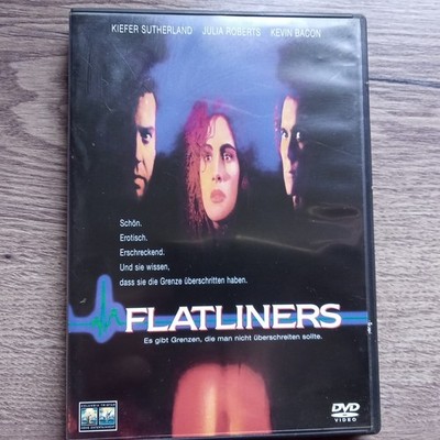 FLATLINERS - Kiefer Sutherland, Julia Roberts, Kevin Bacon