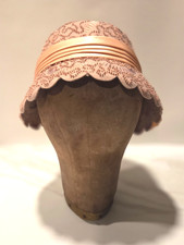 Vintage 1960s tan felt cloche hat, embroidered with ribbon scalloped edge