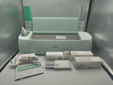 Cricut explore 3 Cutting Machine With Smart Vinyl, Iron On & Pens - FREEPOST