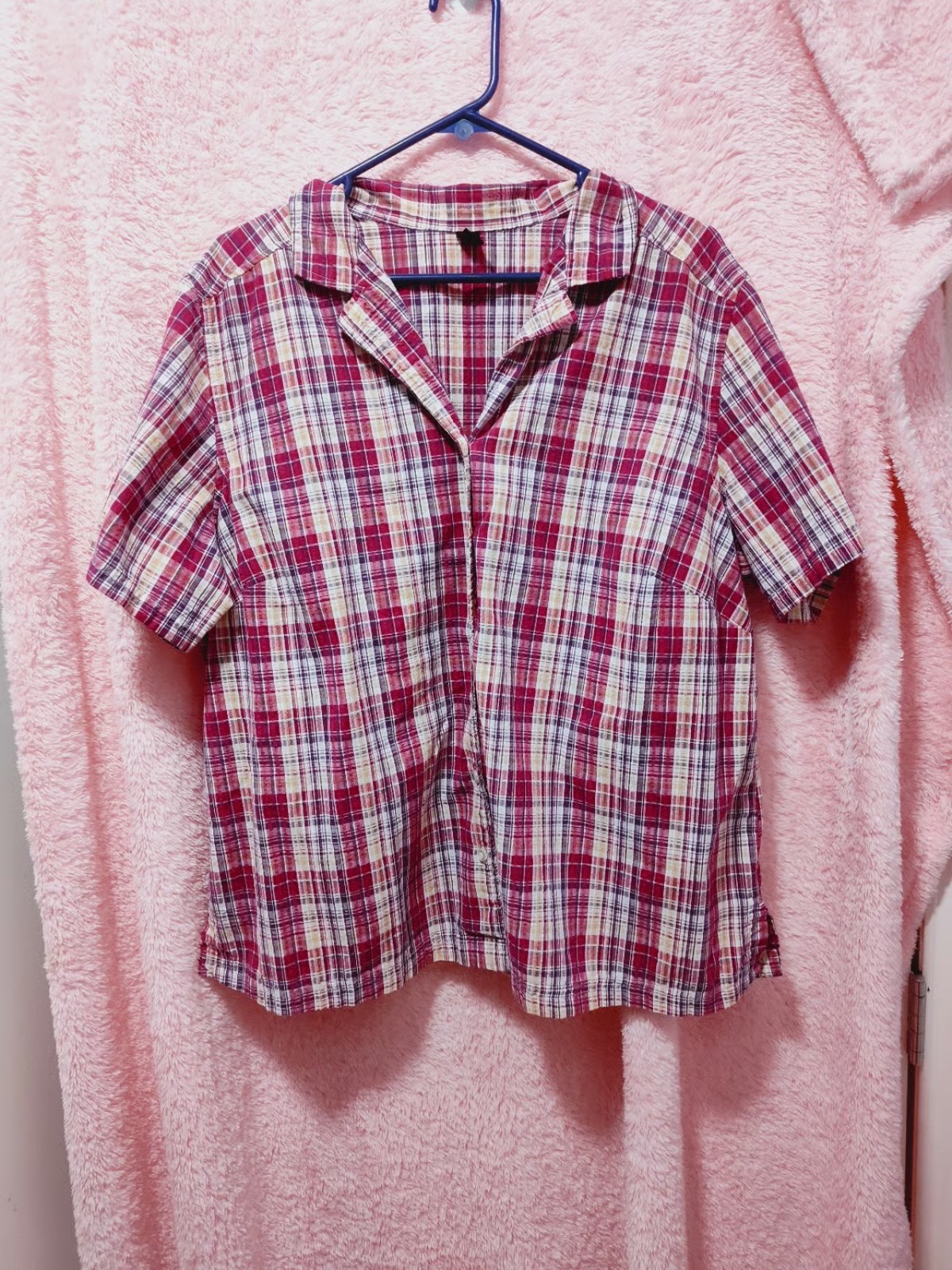 Women’s Plus 2X Magenta Beige White Plaid Collared Short Sleeve Button-Up Top