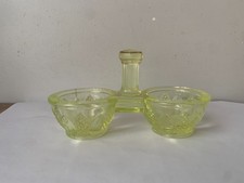 ancienne salière poivrière en verre ouraline