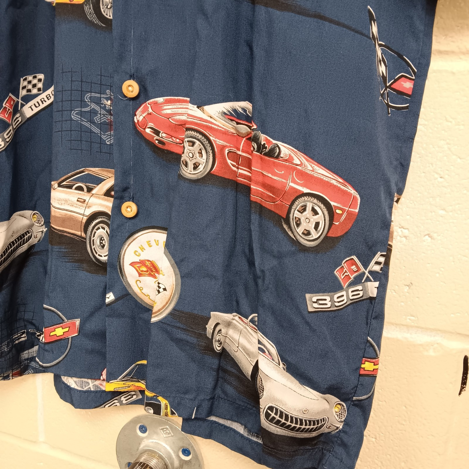 Paradise Found Car Shirt Mens Small Camp Hot Rod Chevy Corvette Stingray Muscle