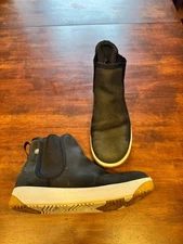 BOGS Kicker Chelsea LEA Waterproof Leather Ankle Boot Black Women's 8