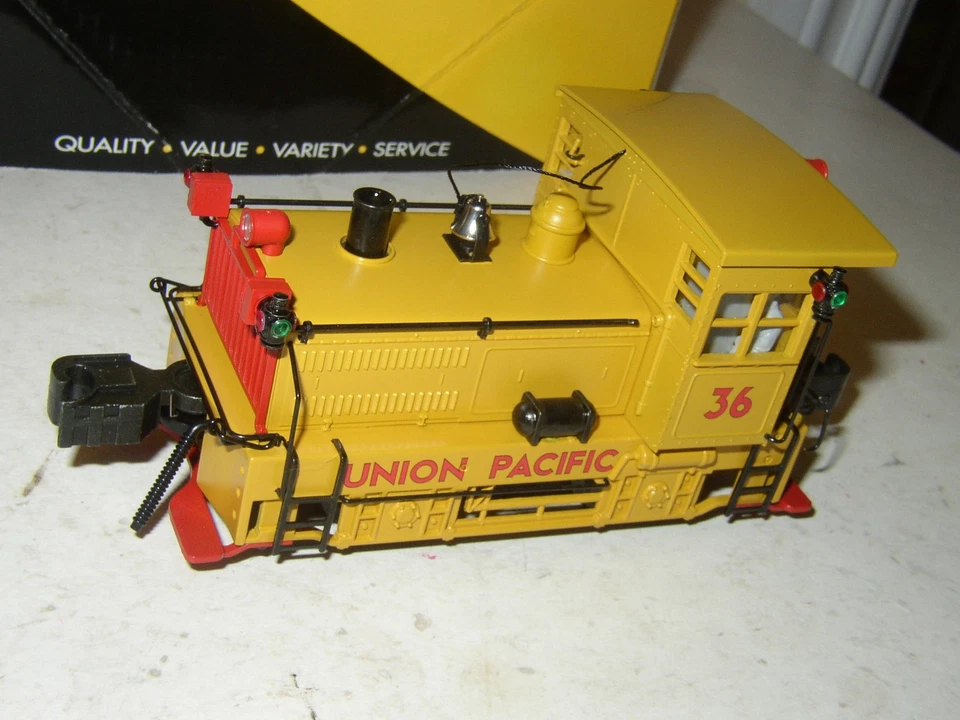 K-Line K2630-03 UP Plymouth Switcher Union Pacific No. 36 Smoke Test GOOD LN - Image 3 of 4