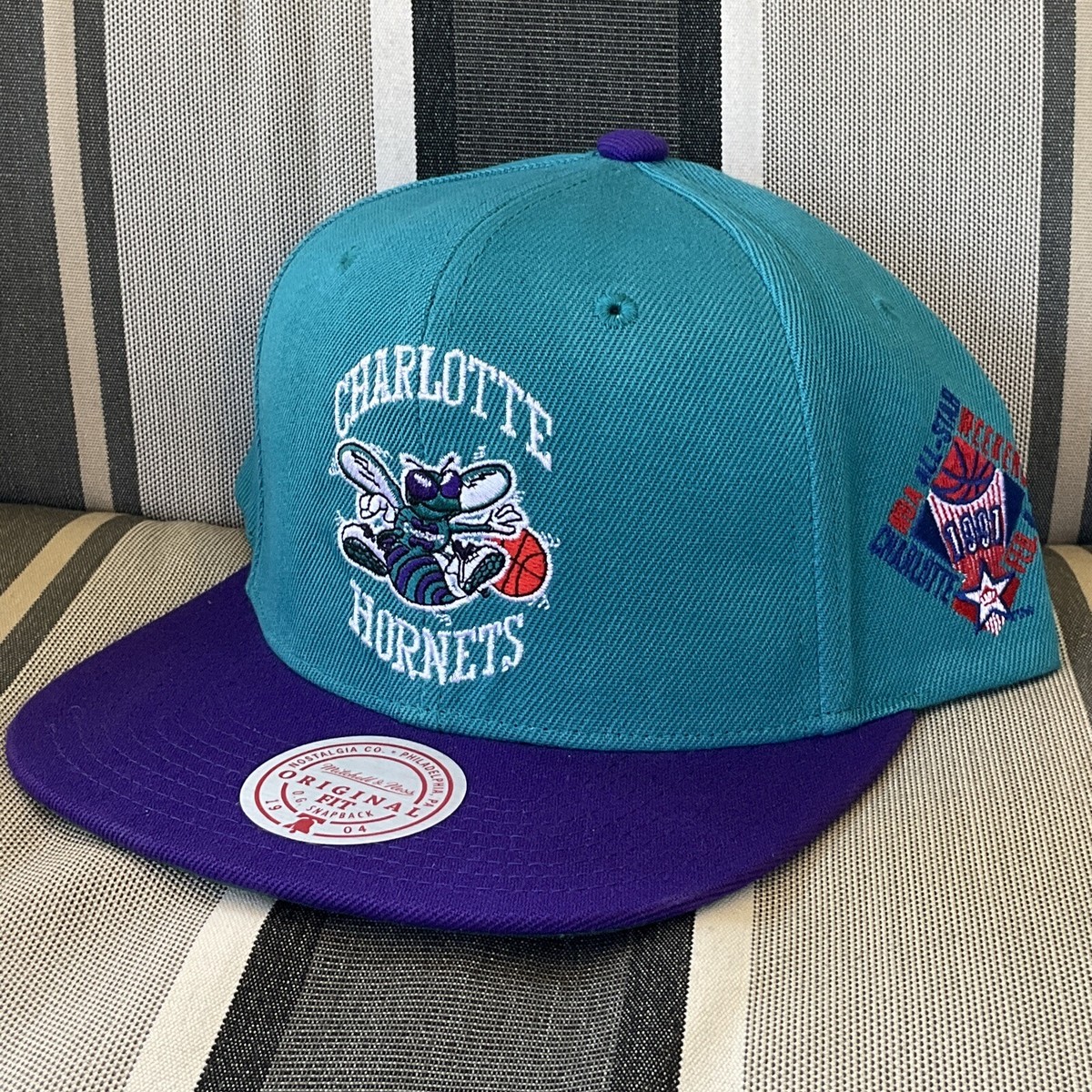 Mitchell & Ness NBA Charlotte Hornets HWC Team 2 Tone 2.0 Snapback
