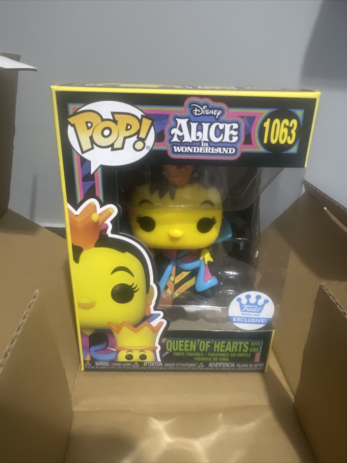 Funko Pop!: Alice In Wonderland - Blacklight Queen Of Hearts With King #1063