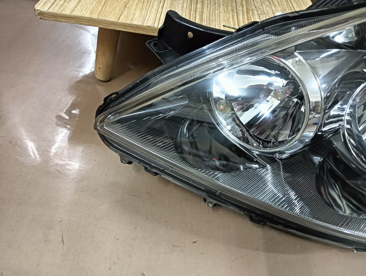JDM Toyota Wish LEGEND ZNE10 2003-2005 Front HID Head Lights Lamps
