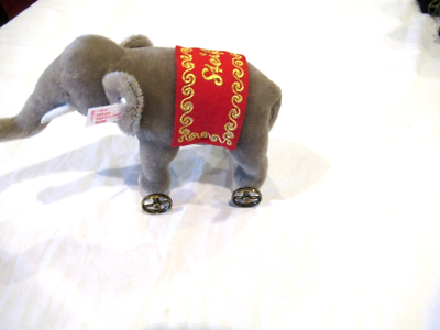 Steiff circus elephant on wheels, new with tags, 11