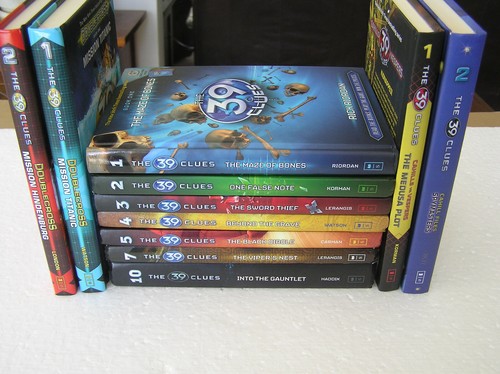 lot of 11 HB books-7 39 Clues-ALSO/2 Cahills/2 Doublecross-CARDS INCLUDED