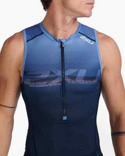 New 2XU- Men's Aero Tri Sleved Top MT6428a Men's Med