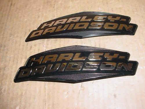 Harley Davidson FLHX FLTRX  Gas Fuel Tank Emblems Badges 16081 