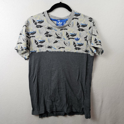 Adidas Shirt Men’s Size Medium Gray Tone Short Sleeve T-Shirt Leaf Floral  Top