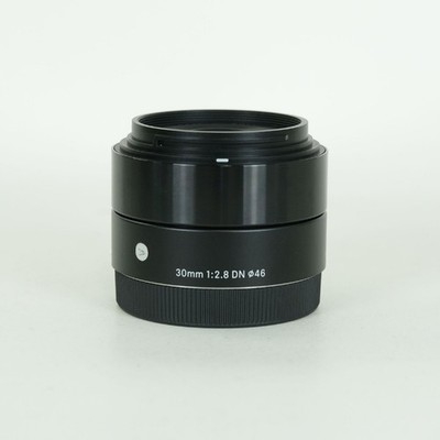 Sigma 30mm F2.8 DN for Sony E Mount Compact Prime with Filter Good