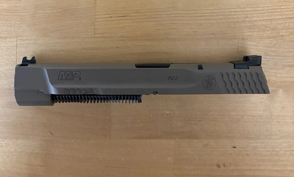S&W M&P 9 2.0 9 毫米全尺寸 5 英寸完整幻灯片组件 FDE  — 第 2/4 张图片