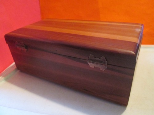 Vintage LANE Cedar Wood Box storage jewelry CHATHAM FURNITURE CHATHAM NEW YORK - Picture 7 of 10