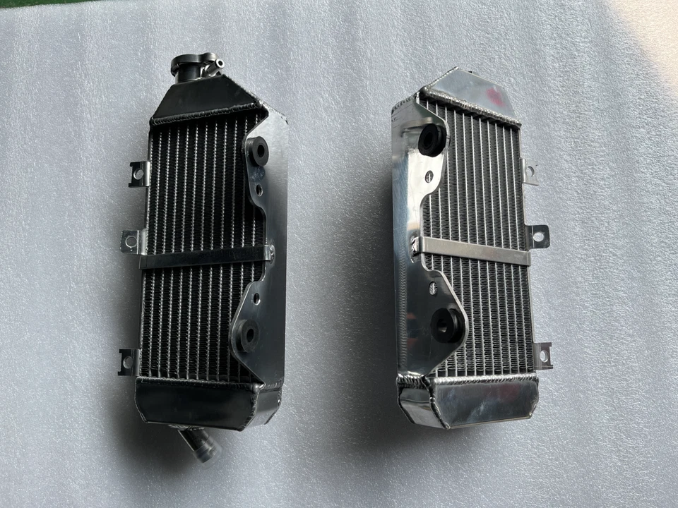 Radiadores izquierdo+derecho para Kawasaki KX450 2016-2023 con motor KX500/KX250 Foto 2 de 4