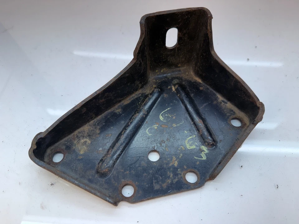 Suporte de montagem de motor OEM GM 1961 1962 1963 CHEVY Corvair 61 62 63 B13-9 - Imagem 3 de 4