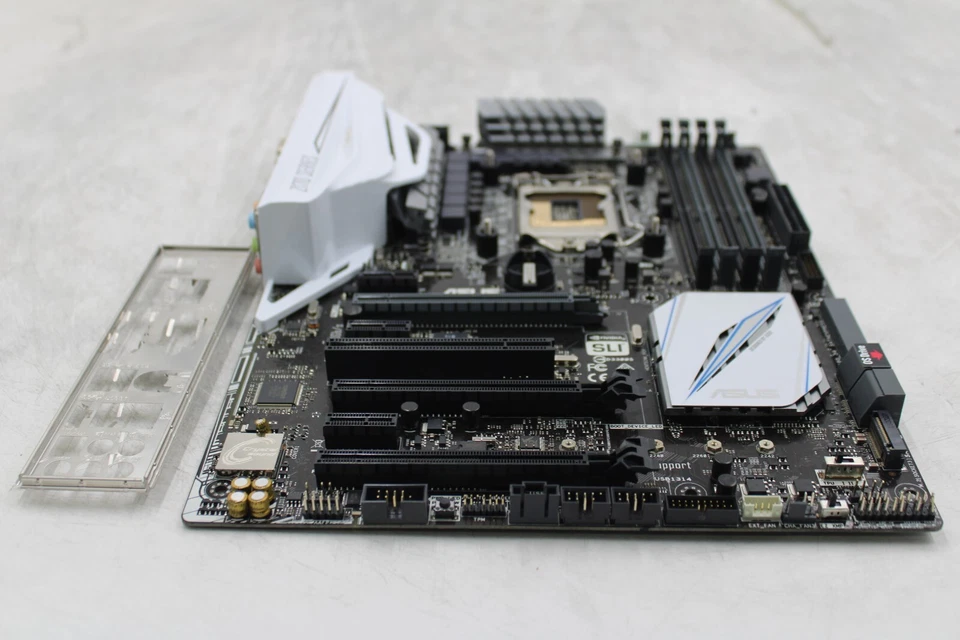 Asus Z170-A Motherboard LGA 1151 Socket ATX DDR4 with IO Shield