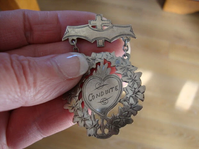 ANTIQUE STERLING SILVER BROOCH LARGE SCHOOL MEDAL HAND ENGRAVED
