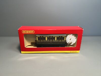 Hornby | R 446 S&H Brauns GWR Four-Wheel Coach'' | 00 Gauge #B1