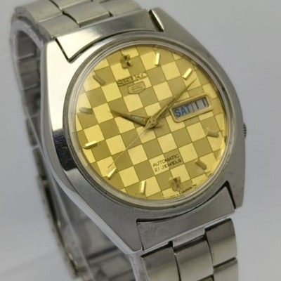 Seiko 5 Automatic 7009-8210 Day/Date Vintage Men s Watch