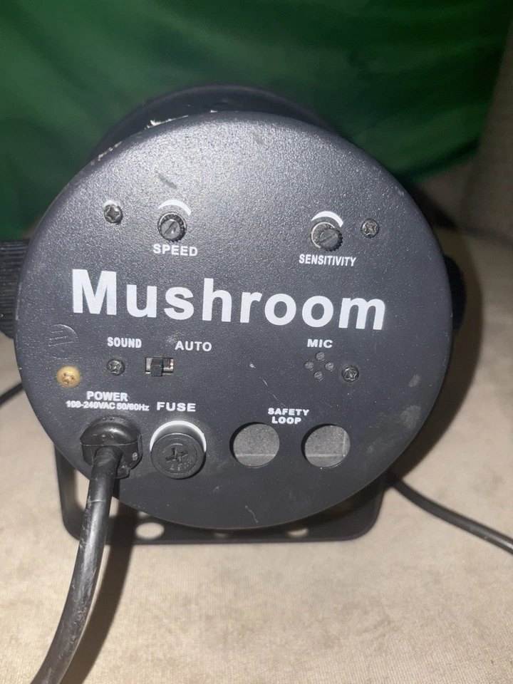 Luz LED Chauvet Champiñón para Par Latas Iluminación de Escenario DJ Iluminación de Eventos Foto 3 de 4