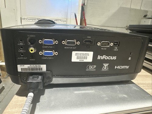 InFocus IN114a DLP Projector 3200 ANSI 1080p 3D - Picture 4 of 5
