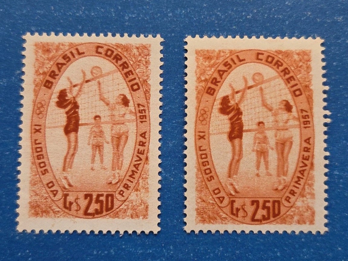 Brazil Stamps, Scott 851 MNH, One Regular and One with a Double Transfer