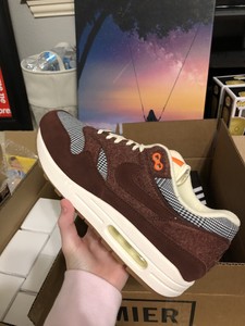 nike max one