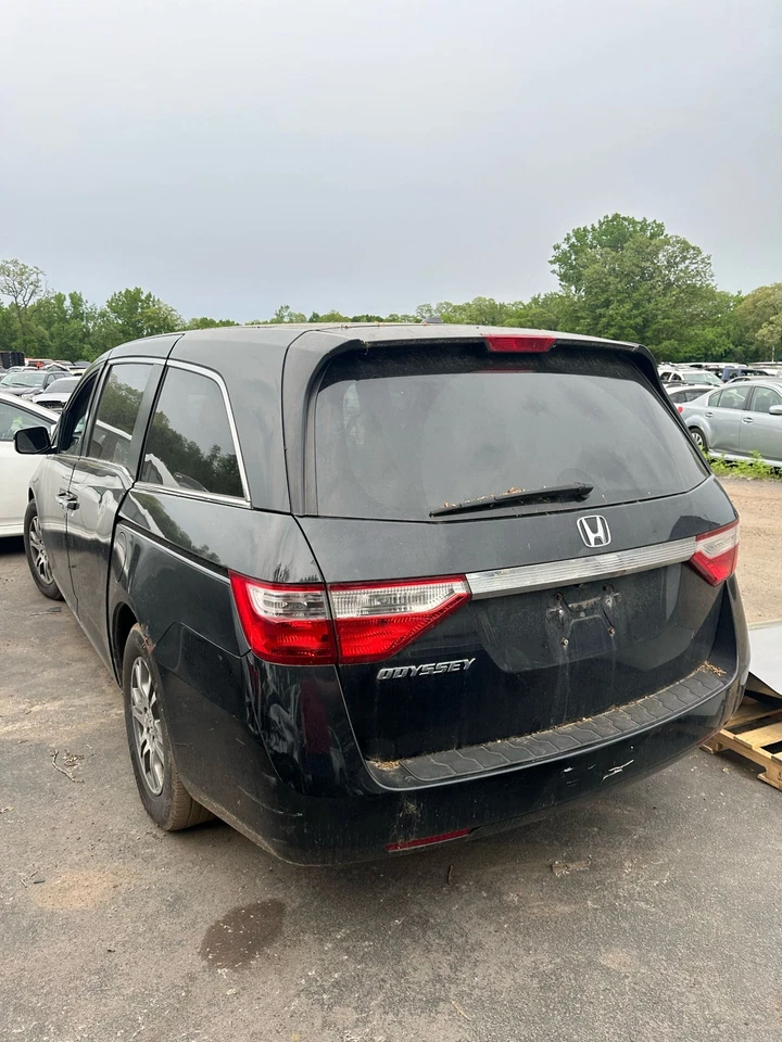 Used Rack and Pinion Assembly fits: 2013 Honda Odyssey Power Rack and Pinion Gra Foto 3 de 4