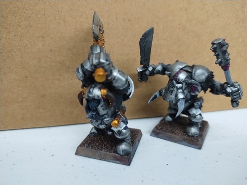 Warhammer Age of Sigmar Ironjawz Orruk Ardboyz Command Regiment Box (Old Sculpt) - Picture 11 of 12