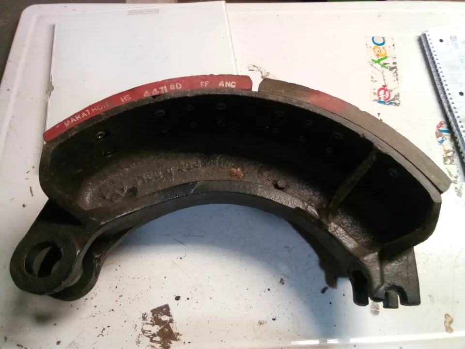 Nueva zapata de freno de aire fundido Rockwell 18" para Mack 60.000 lb GG4471TCR agujero pequeño Foto 3 de 4