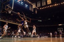 Walt Frazier New York Knicks Shoots A Layup 1972 Old Basketball Photo