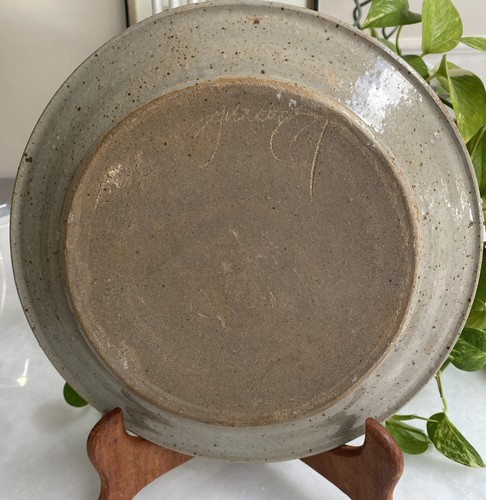 Decorative Salt-Glazed Stoneware Pottery Plate BROCKTON Est. 1881 Signed SALE!! - Picture 3 of 5