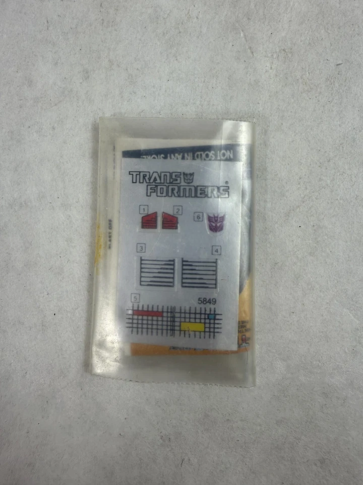 Brawl Transformers G1 Figure Complete w/ Card Back 1986 Hasbro Bruticus - Image 3 of 4