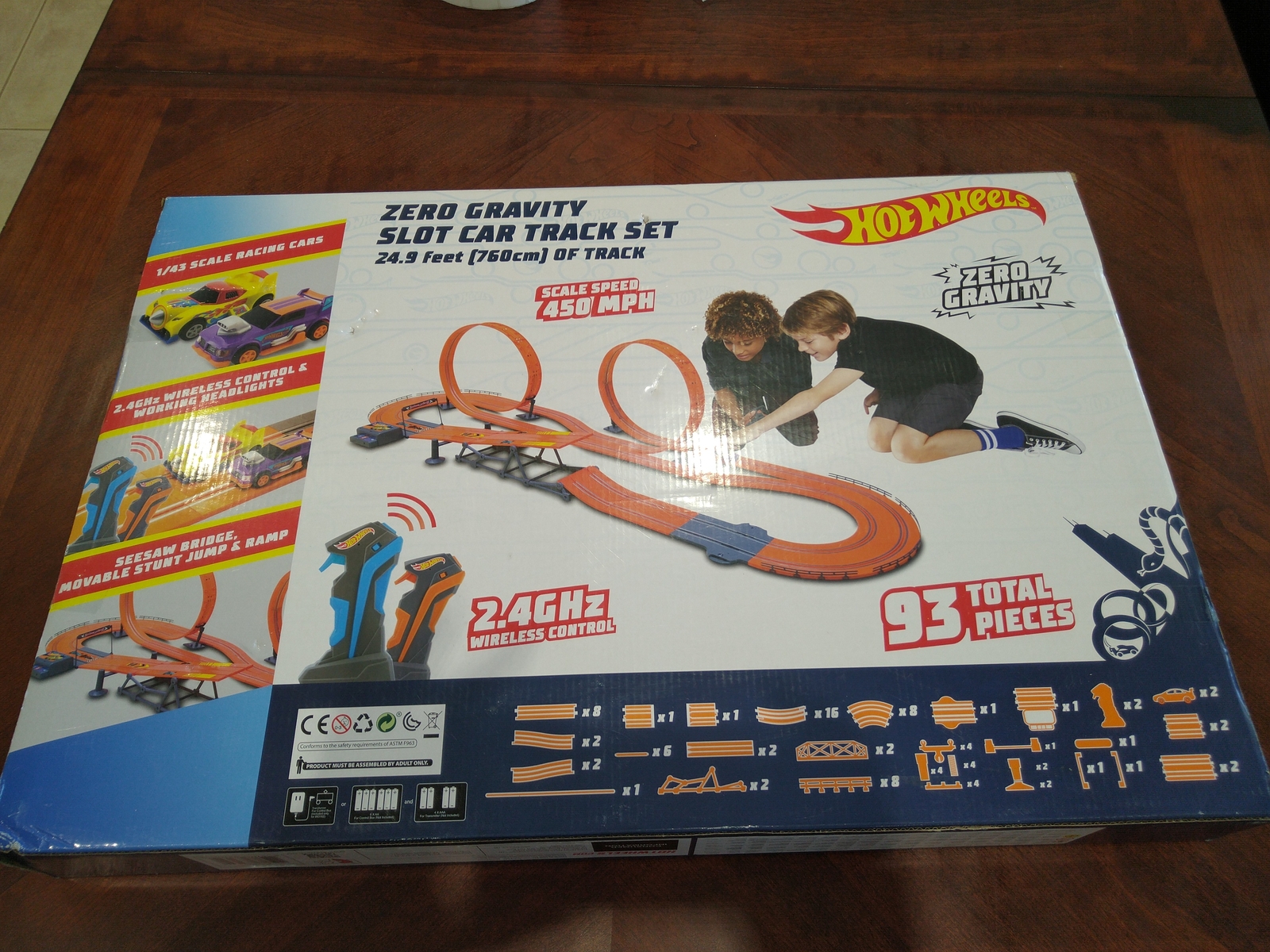 New Hot Wheels 24.9' Zero Gravity Slot Car Track Set 2.4GHz Wireless